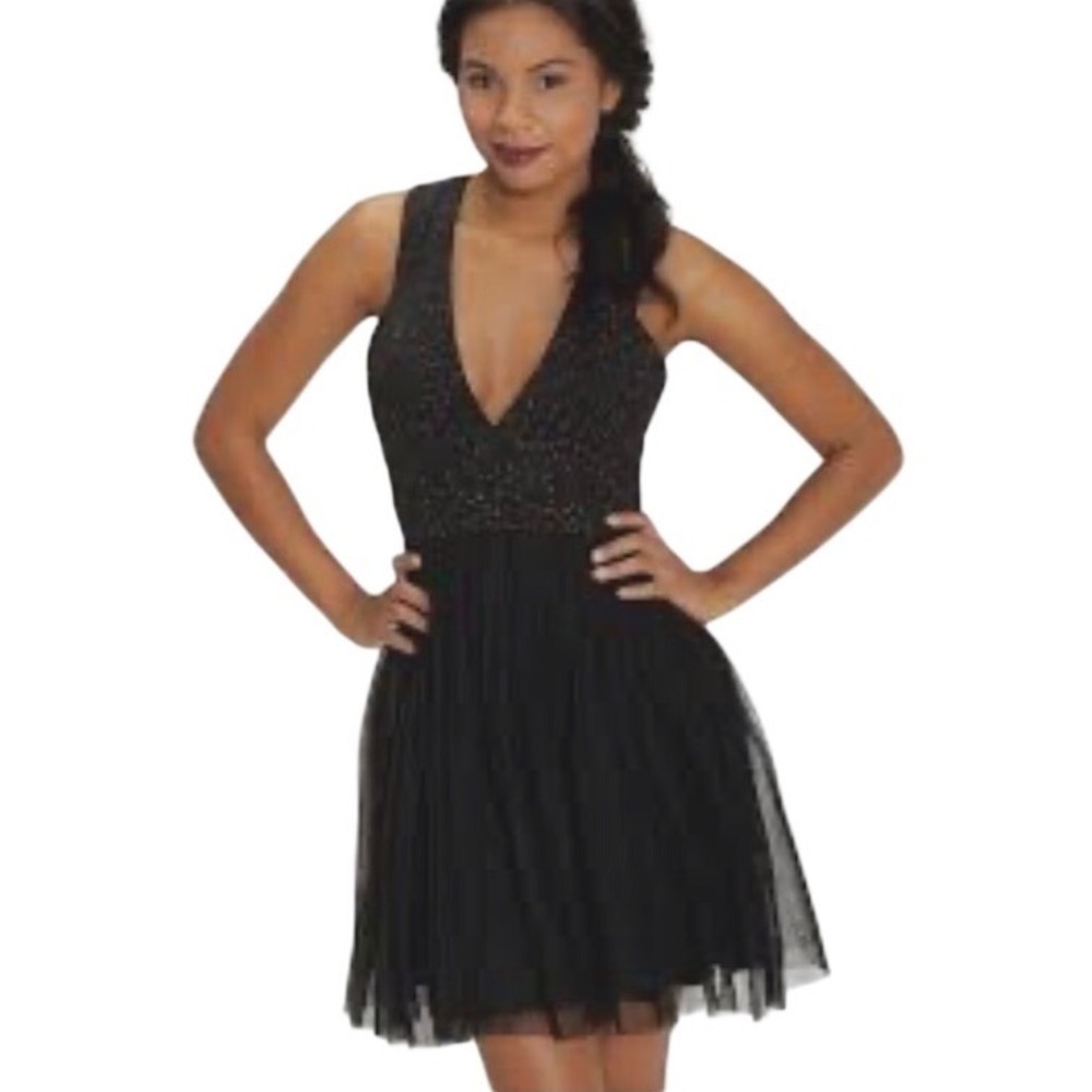 Maurices Womens Black Shimmer Tulle Cocktail Dress V-Neck Cross Back Sz 3/4 NWT